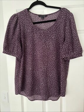 41 Hawthorn purple short sleeved dot print blouse size M